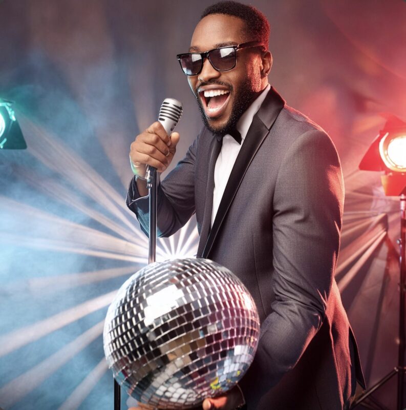 ideas for party entertainment London and Brighton cabaret singer